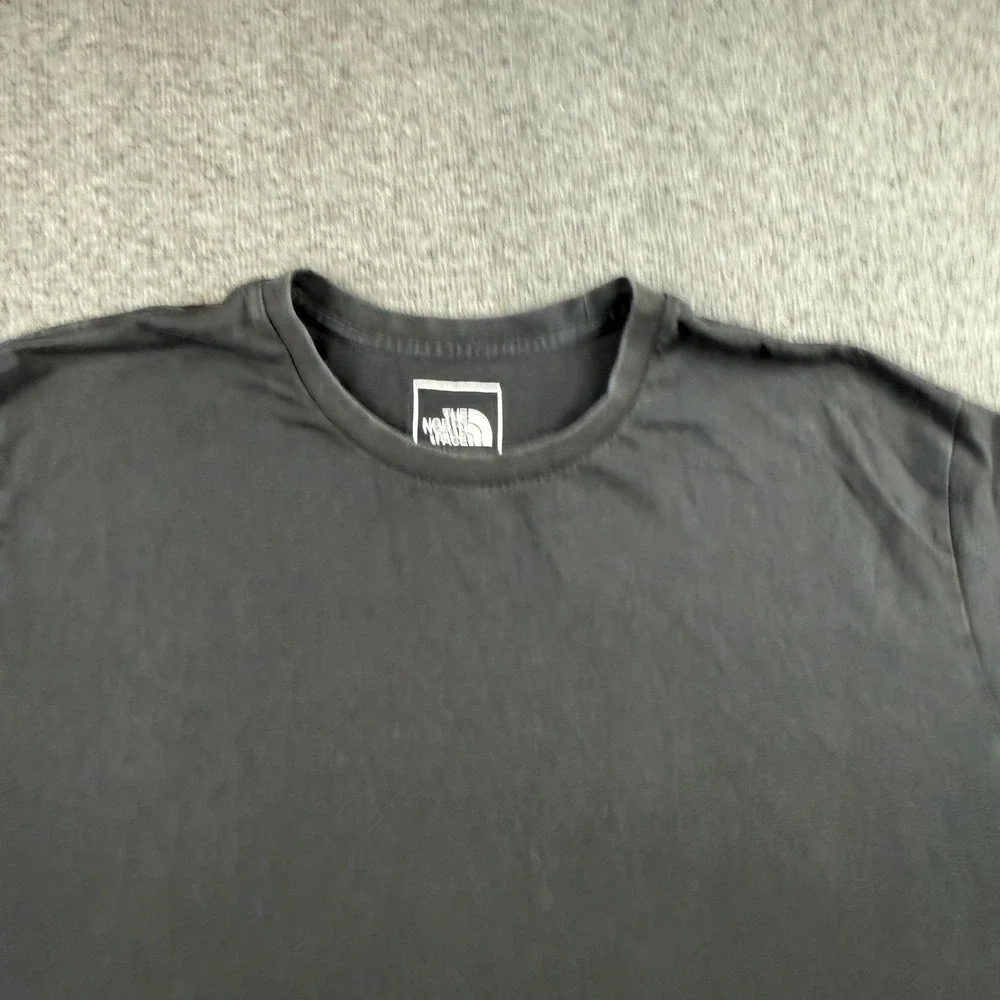 The North Face T-Shirt Men's Medium Black Cotton Lyocell Embroidered Logo Tee